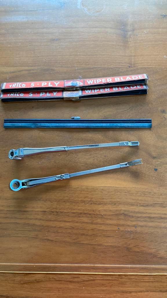 Trico wiperblades en ruirenwisserarmpjes ford popular enz, Auto-onderdelen, Ruiten en Toebehoren, Oldtimer onderdelen, Nieuw, Ophalen of Verzenden