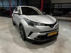 Toyota C-HR 1.8 Hybrid Executive / NL Auto / Dealer Onderhou, Adaptive Cruise Control, Euro 6, 4 cilinders, Leder en Stof