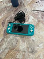 Nintendo Switch Lite - Krasvrij + Hoesje!, Spelcomputers en Games, Games | Nintendo Switch, Online, Overige genres, 1 speler, Ophalen of Verzenden