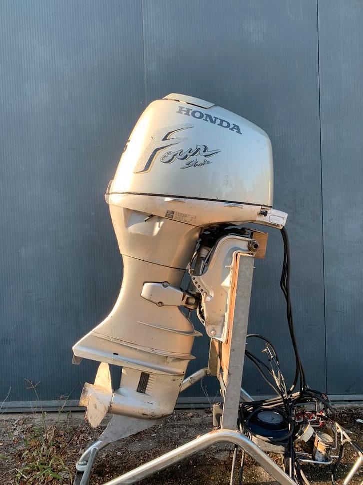 honda 45 pk 4 takt       40 50, Watersport en Boten, Buiten- en Binnenboordmotoren, Zo goed als nieuw, Benzine, Buitenboordmotor