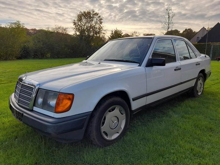 Mercedes-Benz W124 300D, Diesel Automaat Bj. 5-1986, Auto's, Mercedes-Benz, Particulier, 200-Serie, Centrale vergrendeling, Cruise Control
