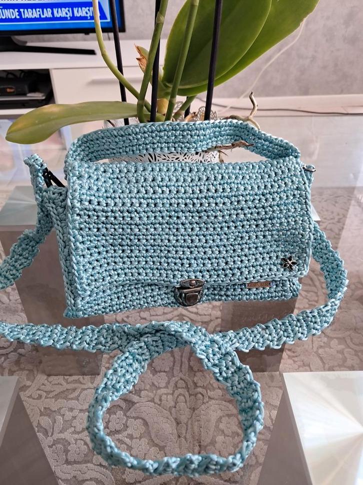 Handgemaakte Tassen. Per stuk, Sieraden, Tassen en Uiterlijk, Tassen | Schoudertassen, Nieuw, Blauw, Ophalen of Verzenden