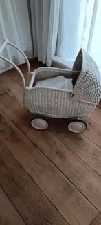 Brocante poppenwagen voor decoratie., Ophalen