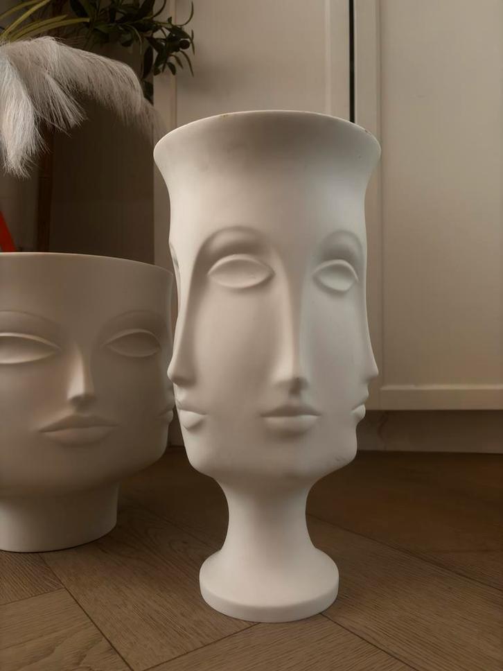 Jonathan Adler Muse Vaas & Urn - Zeldzame Collectie, Tuin en Terras, Bloempotten, Zo goed als nieuw, Aardewerk, Binnen, Minder dan 40 cm