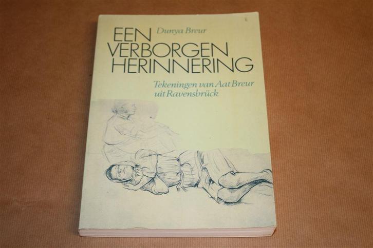Een verborgen herinnering - Tekeningen van Aat Breur uit Rav, Boeken, Geschiedenis | Wereld, Zo goed als nieuw, Europa, Ophalen of Verzenden