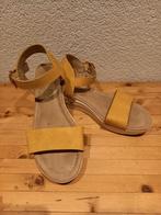 Sandalen Walk X women, okergeel, maat 37., Kleding | Dames, Schoenen, Walk x women, Sandalen of Muiltjes, Ophalen of Verzenden