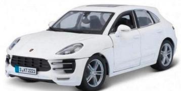 Bburago Porsche Macan 2015 wit 1:24 nieuw in verpakking 