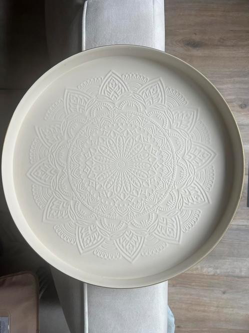 Dienblad decoratieblad beige goud mandela patroon, Huis en Inrichting, Woonaccessoires | Dienbladen, Zo goed als nieuw, Rond, Ophalen