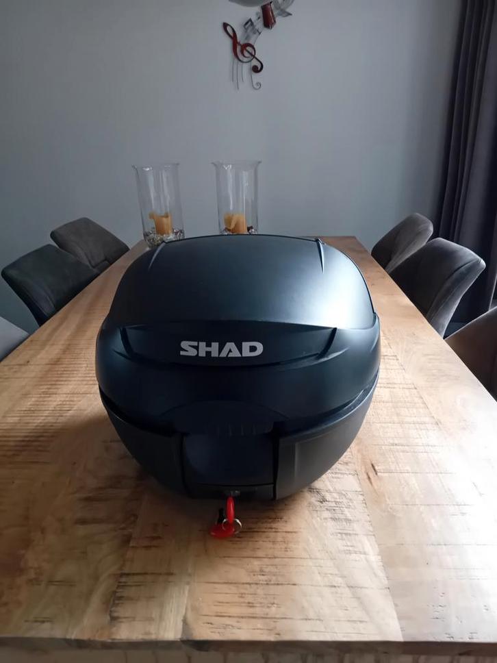 TE KOOP: TOPKOFFER VOOR NIU SCOOTER MET ACHTERDRAGER, Fietsen en Brommers, Brommerhelmen, Gebruikt, Ophalen