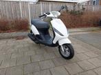 Te koop/interesse peiling Piaggio zip 4tak, Fietsen en Brommers, Scooters | Piaggio, Ophalen, Gebruikt, Zip, Benzine