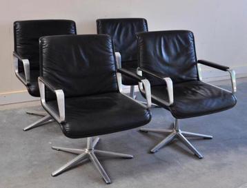 4 Zwart leren Vintage Design fauteuils Mid Century comfort ! beschikbaar voor biedingen