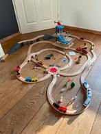 Houten Treinbaan met Rotonde & Garage - uitbreidbaar, Ophalen of Verzenden, Zo goed als nieuw