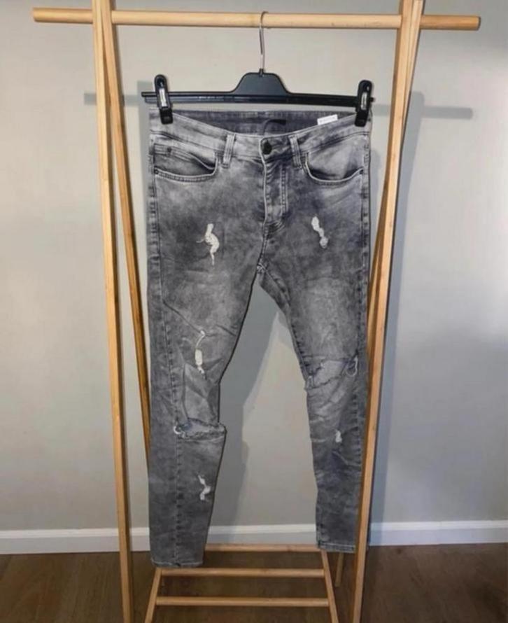 Ashes to dust jeans, Kleding | Heren, Spijkerbroeken en Jeans, Zo goed als nieuw, W32 (confectie 46) of kleiner, Grijs, Ophalen of Verzenden