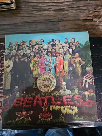 The Beatles - Sgt. Pepper's Lonely Hearts Club Band LP beschikbaar voor biedingen