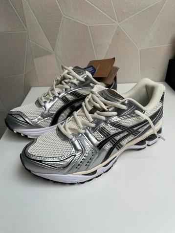Asics Gel-Kayano 14 - cream black maat 47 beschikbaar voor biedingen