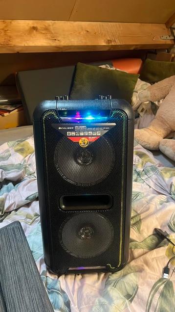 Party speaker beschikbaar voor biedingen