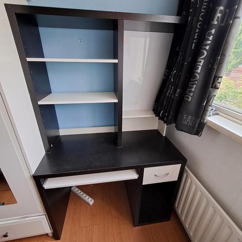 Ikea computerburo voor kinderkamer/tiener, Huis en Inrichting, Bureaus, Gebruikt, Ophalen