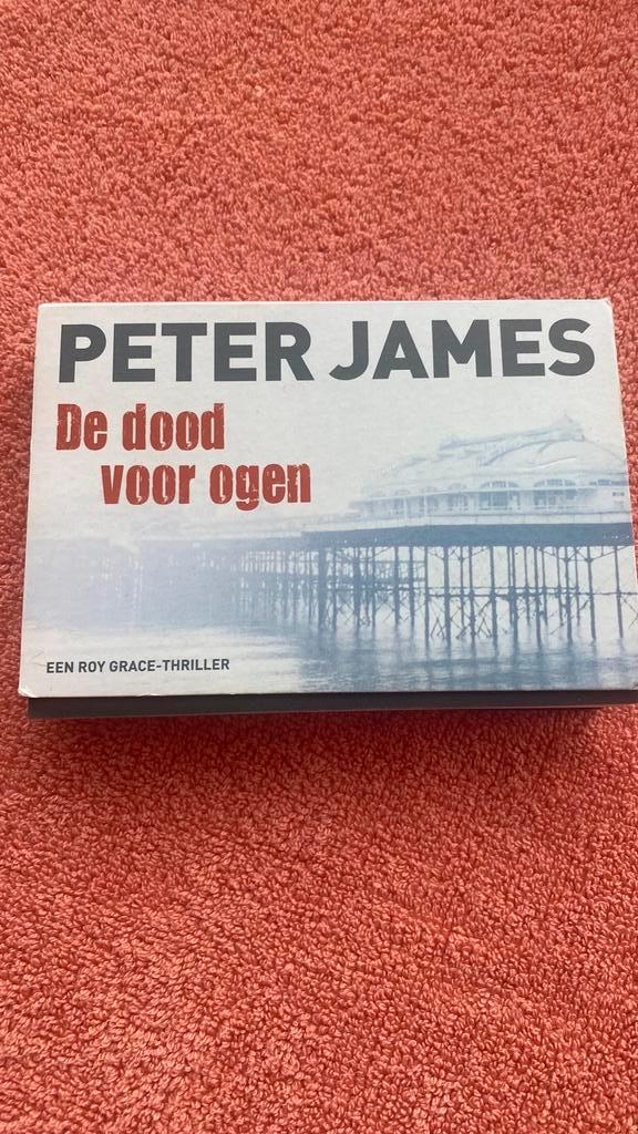 Peter James - De dood voor ogen, Boeken, Thrillers, Zo goed als nieuw, Ophalen of Verzenden