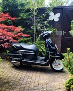 Te koop Peugeot django ,bwj 3/11/2016 km, Fietsen en Brommers, Ophalen, Zo goed als nieuw, Benzine, Overige modellen