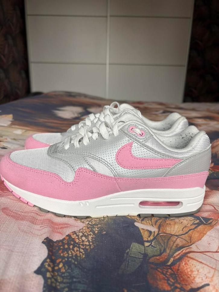 Nike Air Max 1 ‘87 (maat 40,5), Kleding | Dames, Schoenen, Zo goed als nieuw, Sneakers of Gympen, Roze, Ophalen