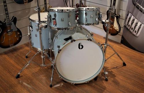 British Drum Co. Legend, Shellkit Skye Blue SALE!, Muziek en Instrumenten, Overige Muziek en Instrumenten, Nieuw, Ophalen of Verzenden
