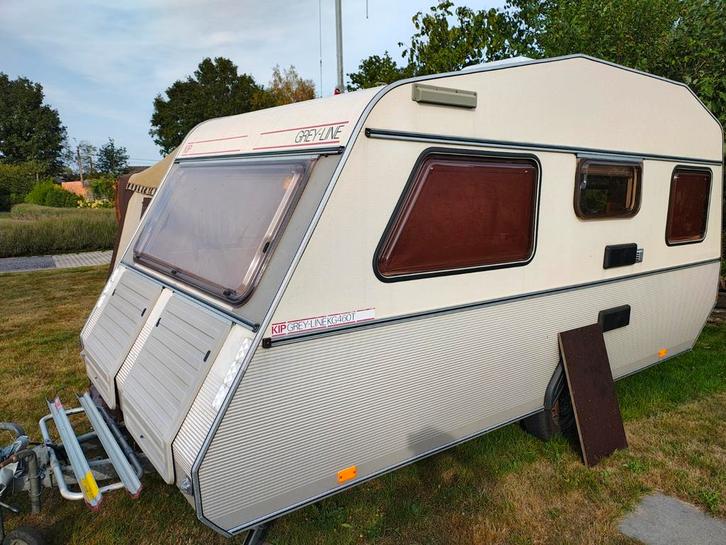 Kip Grey-Line Caravan met Voortent, Caravans en Kamperen, Caravans, Particulier, tot en met 4, 750 - 1000 kg, Standaardzit, Kip