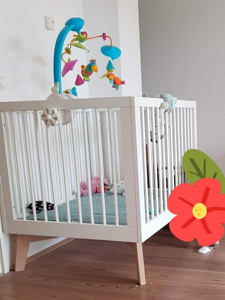 Mooie witte box kidsmill sixties naturel, Kinderen en Baby's, Boxen, Gebruikt, Rechthoekig, In hoogte verstelbaar, Boxkleed, Ophalen