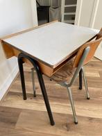 Leuk vintage kinder bureautje, Kinderen en Baby's, Kinderkamer | Tafels en Stoelen, Gebruikt, Ophalen