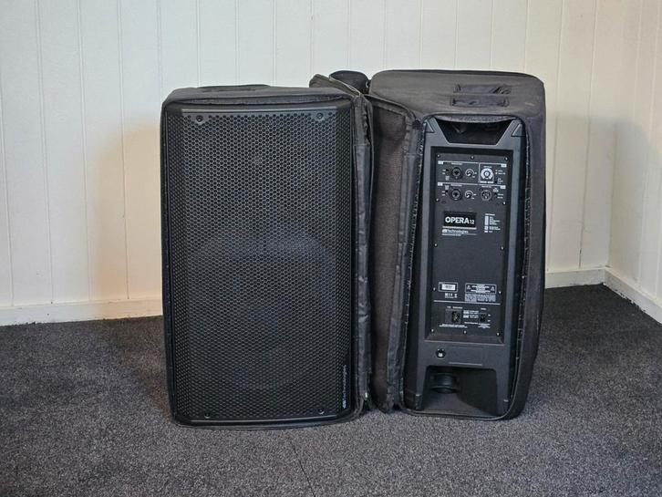 Complete set DB Technologies Opera 12 speakerset inc statief, Audio, Tv en Foto, Luidsprekers, Zo goed als nieuw, Front, Rear of Stereo speakers
