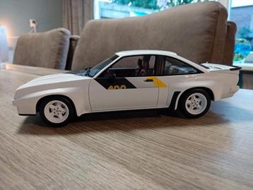 Opel manta 400R ottomobile1:18 nieuw in doos  beschikbaar voor biedingen