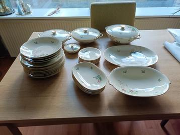 Vintage porseleinen servies Heinrich Anmut  beschikbaar voor biedingen