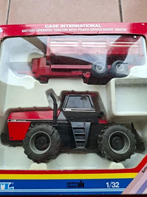Case International 4894 battery operated | ERTL | met kiepwa, Hobby en Vrije tijd, Modelauto's | 1:32, Gebruikt, Tractor of Landbouw