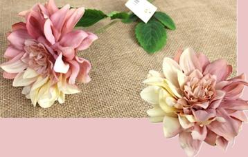 DAHLIA - KUNST - 3 KLEUREN beschikbaar voor biedingen
