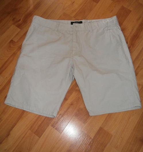 Fijn herenshort/bermuda mt XL (SMOG) in goede staat., Kleding | Heren, Broeken en Pantalons, Zo goed als nieuw, Maat 56/58 (XL)