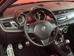 Alfa Romeo Giulietta 1.7 TBi Quadrifoglio Verde | Leer | 236, Auto's, Alfa Romeo, Euro 5, Gebruikt, 1295 kg, 4 cilinders