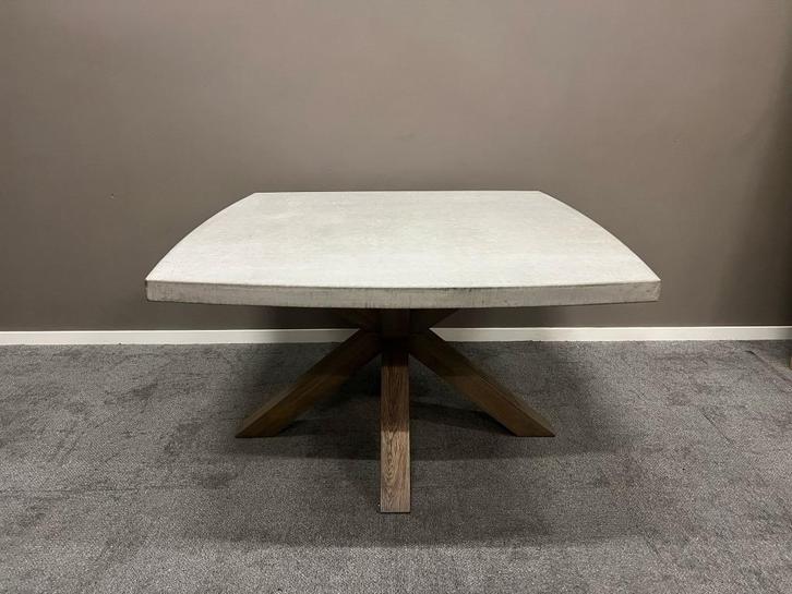 Maitre eettafel van Henders en Hazel nu voor €499, Huis en Inrichting, Lampen | Vloerlampen, Nieuw, Minder dan 100 cm, Hout, Overige materialen