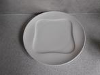 Bord 28 cm. Wit Vivo Villeroy & Boch, Huis en Inrichting, Ophalen of Verzenden, Zo goed als nieuw, Bord(en), Overige stijlen