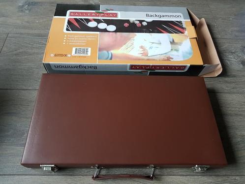 Spel : Backgammon -- verpakt in een mooi koffertje (nieuw!), Hobby en Vrije tijd, Gezelschapsspellen | Bordspellen, Nieuw, Een of twee spelers