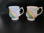 Elizabethan mokken met regenboog-decor, Huis en Inrichting, Keuken | Servies, Ophalen of Verzenden, Zo goed als nieuw, Overige stijlen