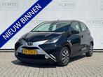 Toyota Aygo 1.0 VVT-i x-play NAVI | AIRCO | 5 DEURS, Auto's, Toyota, Voorwielaandrijving, Stof, Gebruikt, Met garantie (alle)