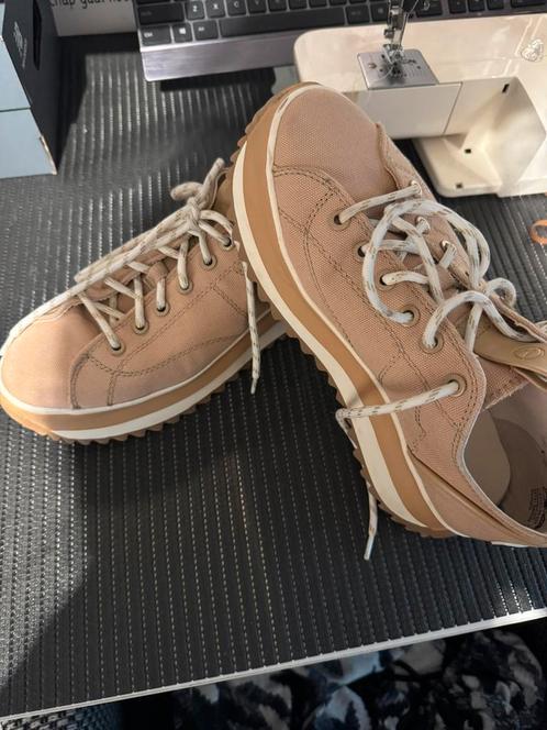 Z.G.A.N. TAMARIS SNEAKERS MAAT 39 💗💗, Kleding | Dames, Schoenen, Zo goed als nieuw, Sneakers of Gympen, Ophalen of Verzenden