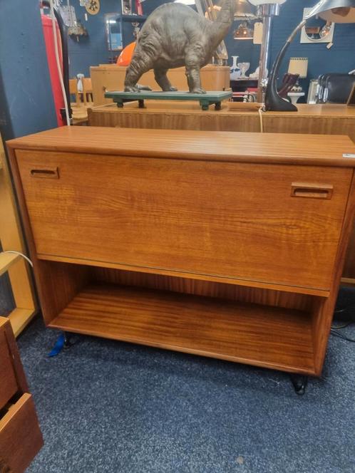 Kemkes formule mebelen vintage kast, Huis en Inrichting, Kasten | Dressoirs, Gebruikt, 50 tot 100 cm, 25 tot 50 cm, Met klep(pen)