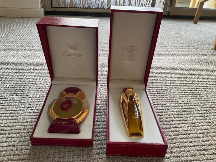 LUXE CARTIER FACTICE SET., Verzamelen, Parfumverzamelingen, Nieuw, Parfumfles, Ophalen of Verzenden