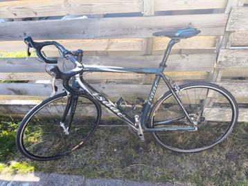 Full carbon racefiets – Dura Ace afgemonteerd beschikbaar voor biedingen