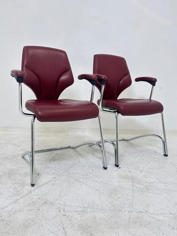 Giroflex Burgundy Cantilever GH64 beschikbaar voor biedingen
