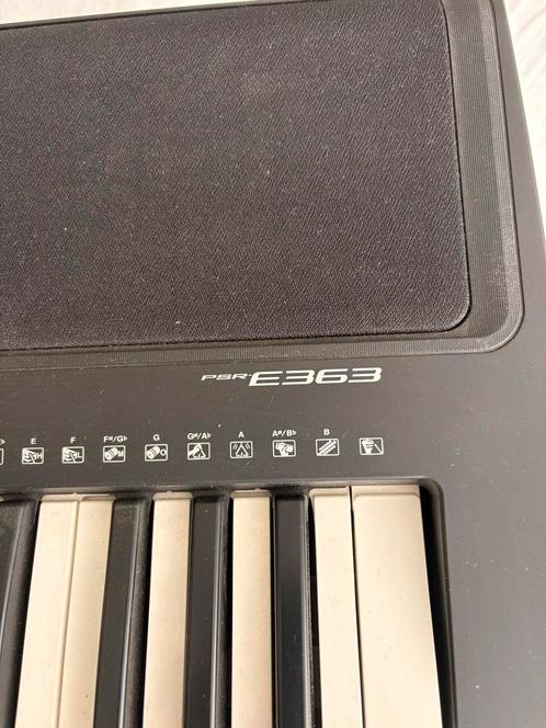 Yamaha PSR-E363 Keyboard voor beginners, Muziek en Instrumenten, Keyboards, Zo goed als nieuw, 61 toetsen, Yamaha, Aanslaggevoelig