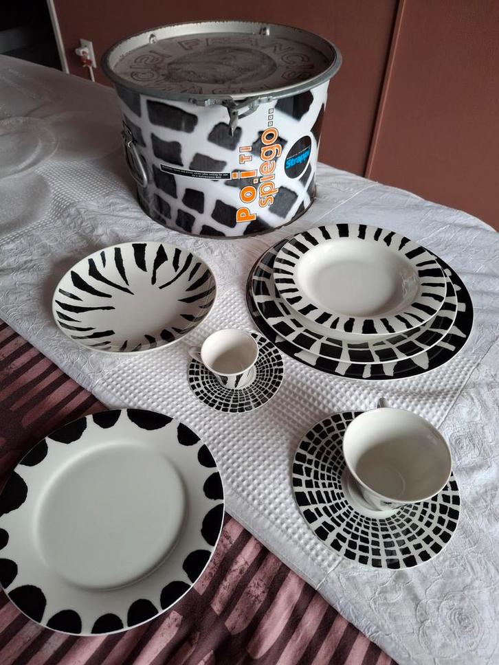 Francis Francis Servies - Limited Edition Blikken, Huis en Inrichting, Keuken | Servies, Zo goed als nieuw, Compleet servies, Overige stijlen