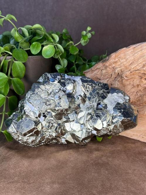 Pyriet, Verzamelen, Mineralen en Fossielen, Mineraal, Ophalen of Verzenden