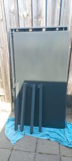 Grijze tuintafel met glazen plaat, Tuin en Terras, Tuintafels, Ophalen, Gebruikt, Rechthoekig