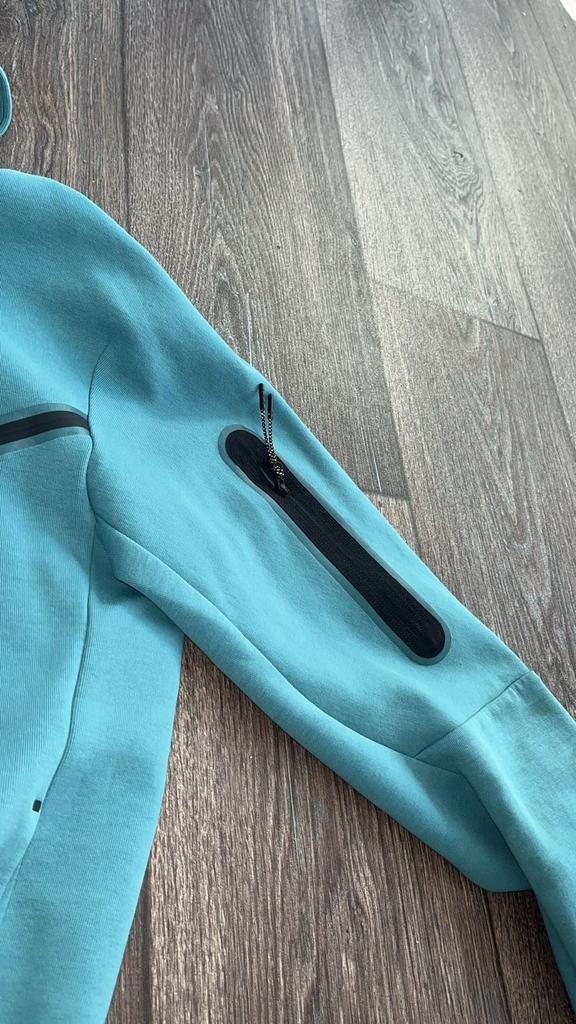 Nike Tech Fleece Lichtblauw echt!!!!, Ophalen of Verzenden, Zo goed als nieuw, Maat 46 (S) of kleiner, Blauw